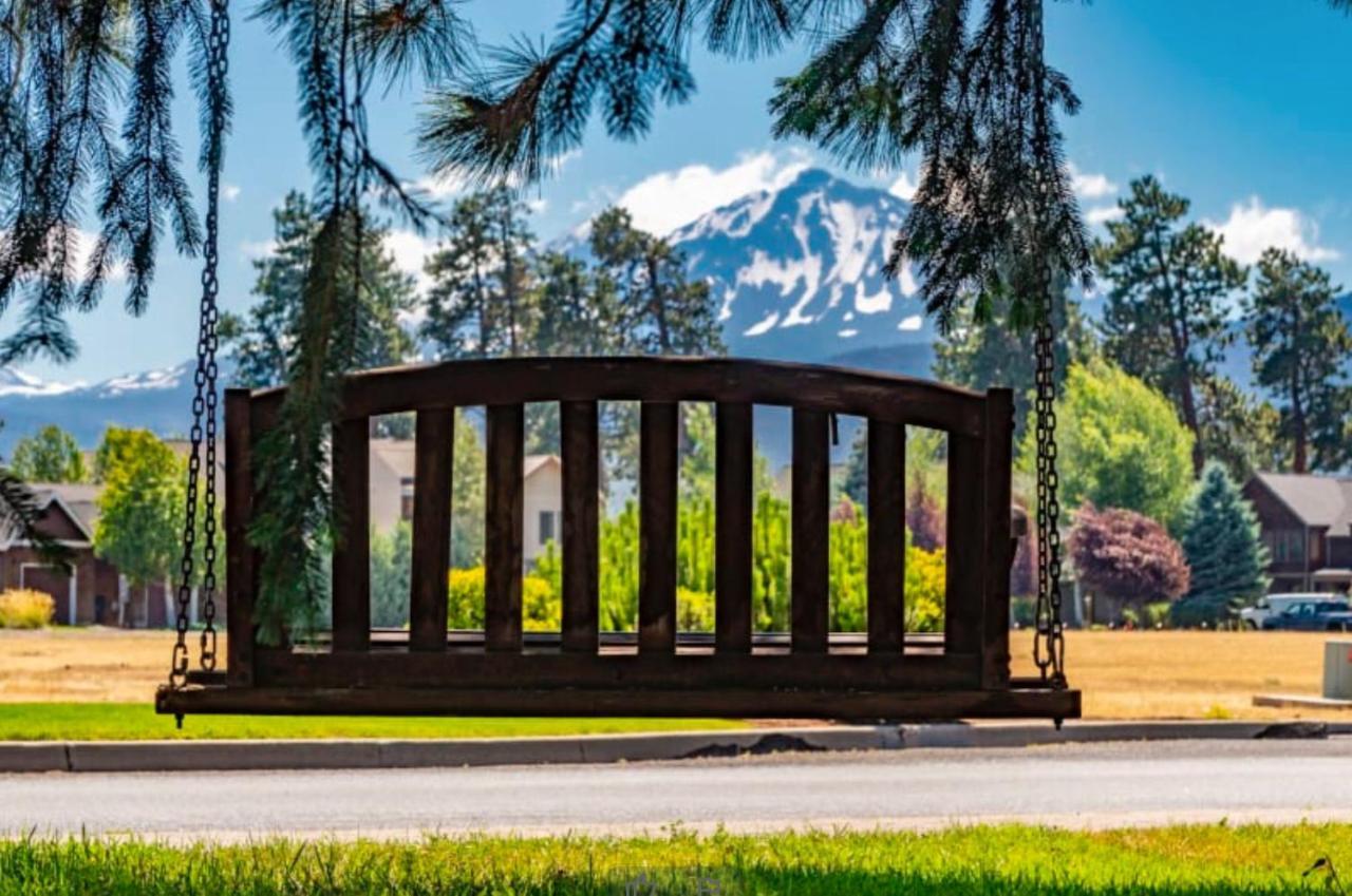 Left Coast Lodge - Pet Friendly Sisters Exterior photo